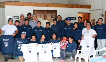 Entrega de indumentaria en Cooperativas Geselinas